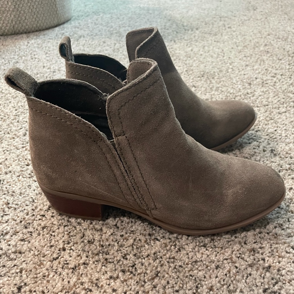 Women’s booties